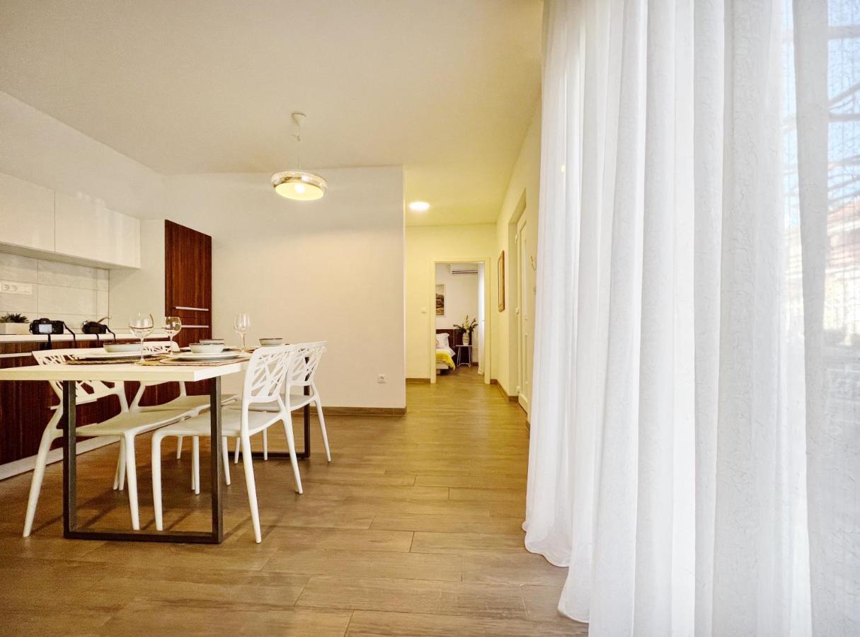 Apartments Teodora Maria Novigrad Istria Buitenkant foto